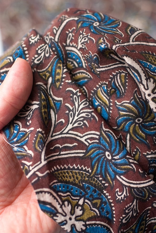 〔1m切り売り〕南インドの花柄コットン布〔幅約114cm〕 5 - さまざまな手芸へ。想像が広がる布です。