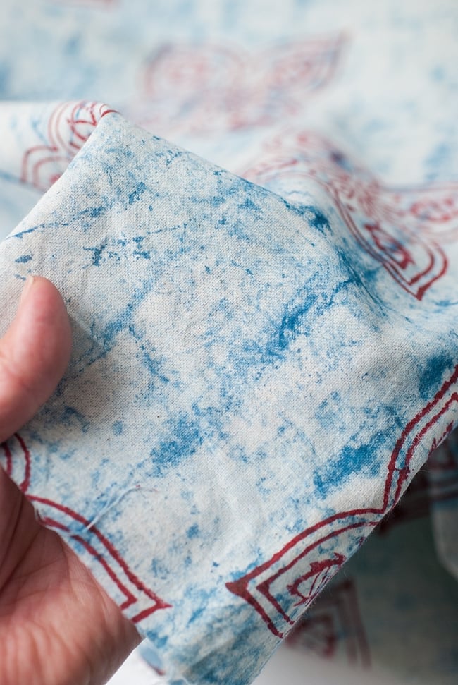 〔1m切り売り〕インドのバティック風染め布〔幅約115cm〕 5 - さまざまな手芸へ。想像が広がる布です。