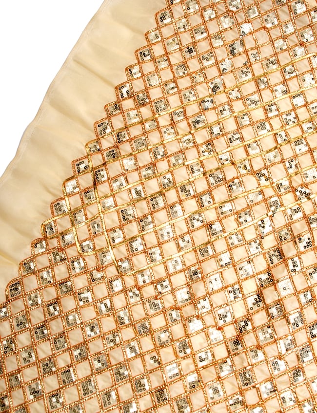 〔50cm切り売り〕インドのスパンコールクロス〔108cm〕 - ベージュの写真