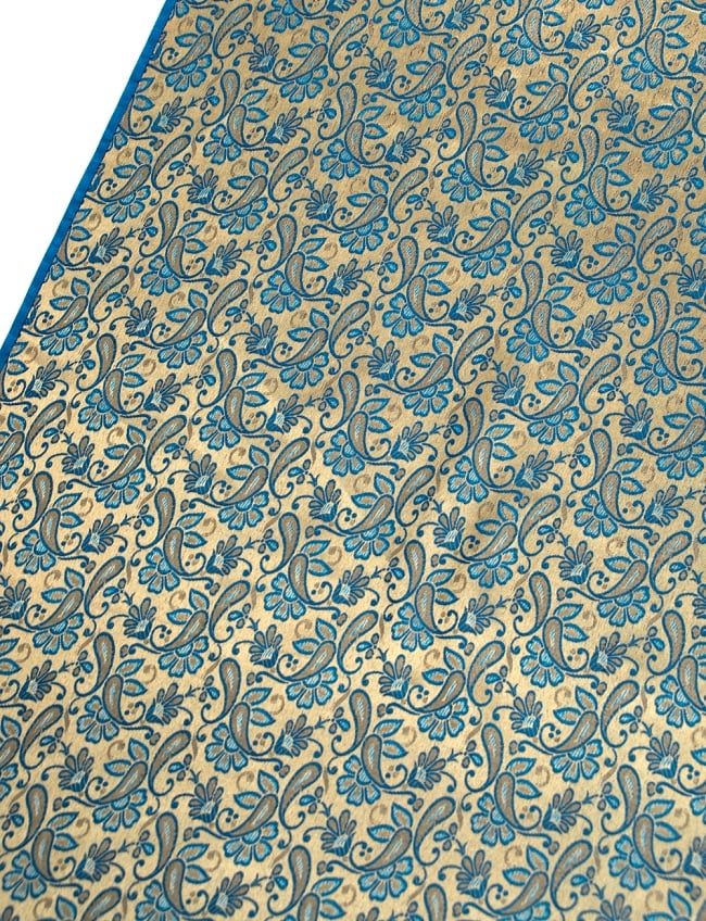 〔1m切り売り〕インドの伝統模様布〔93cm〕 - ゴールドとブルーの写真1枚目です。インドからやってきた切り売り布です。切り売り,計り売り布,布 生地,アジア布,手芸,生地,アジアン,ファブリック,テーブルクロス,ソファーカバー