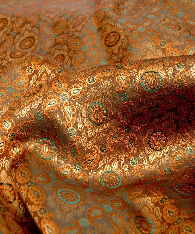 〔1m切り売り〕インドの伝統模様布〔113cm〕 - 黄土色 2 - 拡大写真です。独特な雰囲気があります。
