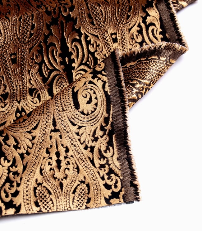 〔1m切り売り〕インドのゴージャス刺繍伝統模様布〔112cm〕 - ゴールド 4 - フチの写真です