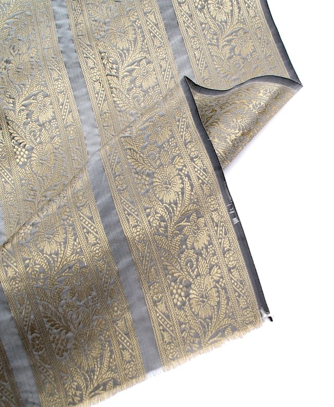 〔1m切り売り〕インドの伝統模様布〔103cm〕 - グレー系 4 - フチの写真です