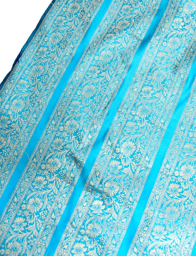 〔1m単位切り売り〕インドの伝統模様布〔110cm〕 - 水色系の写真切り売り,計り売り布,布 生地,アジア布,手芸,生地,アジアン,ファブリック,テーブルクロス,ソファーカバー