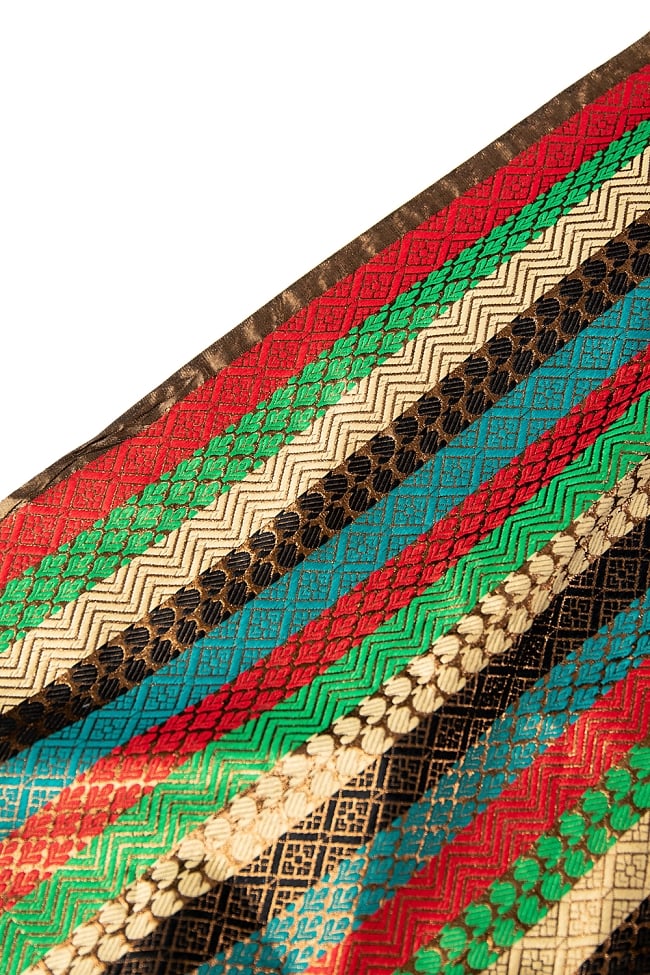 〔1m切り売り〕インドの伝統模様布 ストライプ伝統模様〔幅約112cm〕 4 - 端の部分の処理になります。