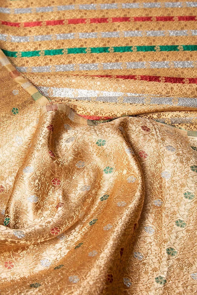 〔1m切り売り〕インドの伝統模様布 トリコロールインディア〔幅約117cm〕 6 - 裏地はこのようになっています。