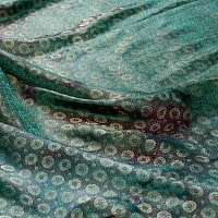 〔1m切り売り〕インドの伝統模様布〔幅約111cm〕 - グリーン×カッパーの商品写真
