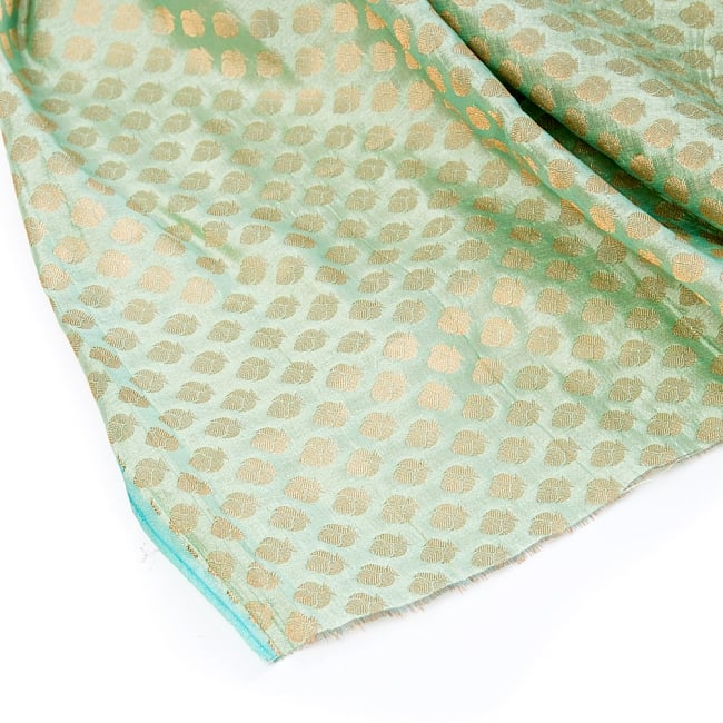 〔1m切り売り〕インドの伝統模様布〔幅約110cm〕 - グリーン 5 - フチの写真です