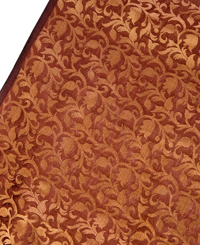 〔1m切り売り〕インドの伝統模様布〔幅約111cm〕 - ブラウン 3 - 拡大写真です。独特な雰囲気があります。