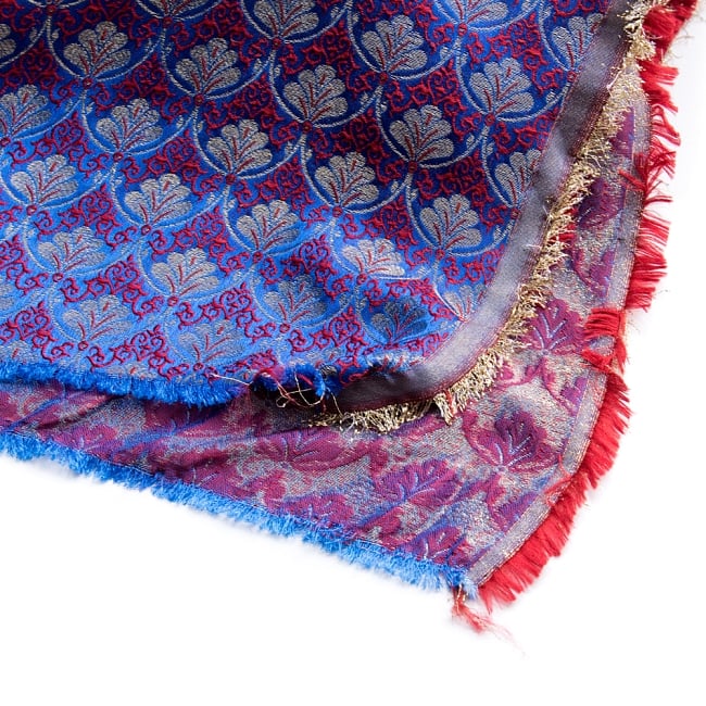 〔1m切り売り〕インドの伝統模様布〔幅約117cm〕 - 青紫 5 - フチの写真です