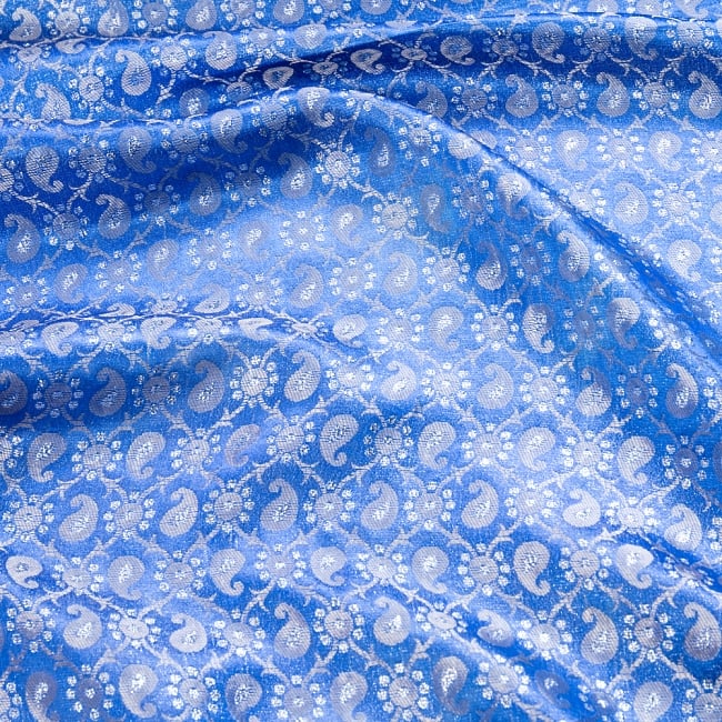 〔1m切り売り〕インドの伝統模様布〔幅約119cm〕 - 青紫の写真1枚目です。インドからやってきた切り売り布です。1点ご購入で1m、3点ご購入で3mなどご注文個数に応じた長さでお送りいたします。
切り売り,計り売り布,布 生地,アジア布,手芸,生地,アジアン,ファブリック,テーブルクロス,ソファーカバー