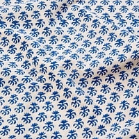 〔1m切り売り〕伝統息づく南インドから　昔ながらの木版染め小花柄布〔113.5cm〕 - 青の商品写真