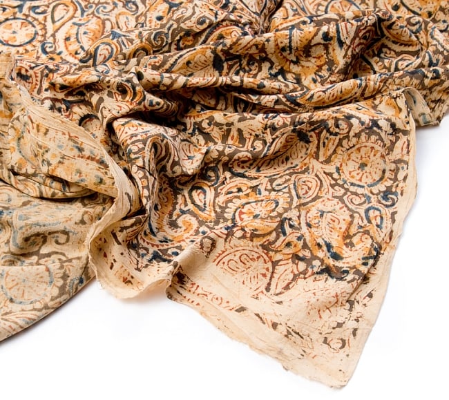 〔1m切り売り〕伝統息づく南インドから　昔ながらの木版染め更紗模様布〔110cm〕 - カーキ×青×黄 4 - 縁の写真です