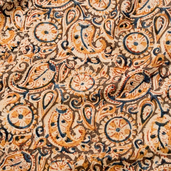 〔1m切り売り〕伝統息づく南インドから　昔ながらの木版染め更紗模様布〔110cm〕 - カーキ×青×黄の写真1枚目です。木版で丁寧にプリント。インドらしい味わいのある布地です。ウッドブロック,木版染め,ボタニカル,唐草模様,切り売り,量り売り布,アジア布 量り売り,手芸,生地