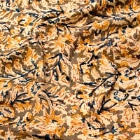 〔1m切り売り〕伝統息づく南インドから　昔ながらの木版染め更紗模様布〔112cm〕 - カーキ×青×黄の商品写真