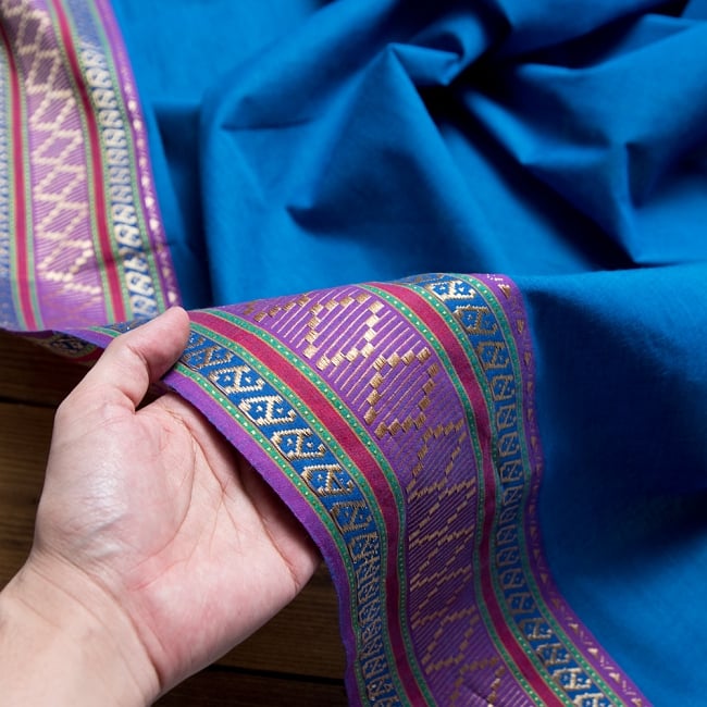 〔1m単位切り売り〕ハーフボーダーコットンクロス 幅約110cm青・紫系 3 - ビビットな色合いがインドらしい生地です。
