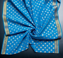 〔1m切り売り〕インドの伝統模様布〔幅約110cm〕ブルーの商品写真