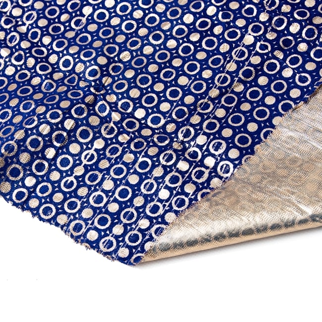 〔1m切り売り〕インドの伝統模様布 - 幅約104cm 6 - 裏面はこのようになっています。