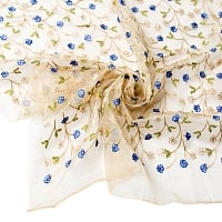 〔1m単位切り売り〕伝統模様刺繍のメッシュ生地布110cmの商品写真