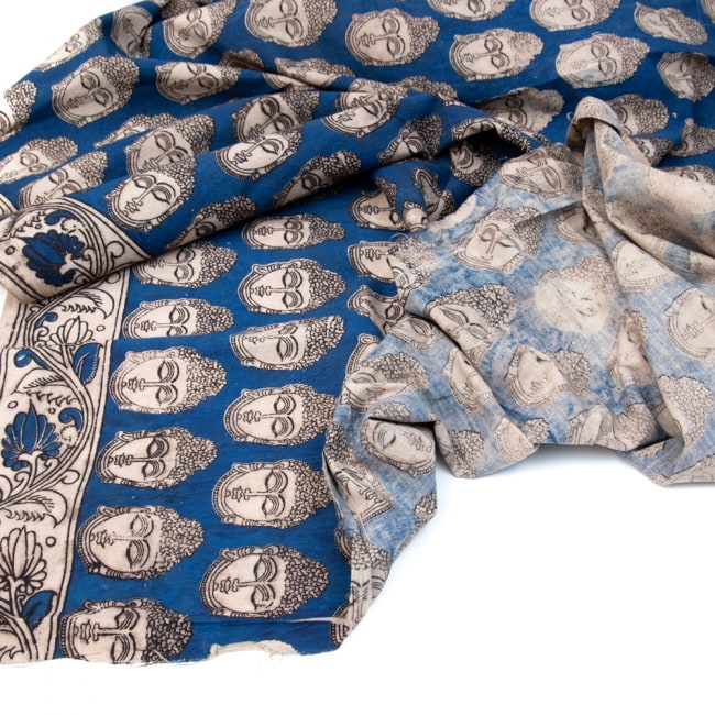〔1m切り売り〕インドの伝統と不思議が融合　おもしろデザイン布〔118cm〕 - 全面ブッダ顔 4 - 縁の写真です