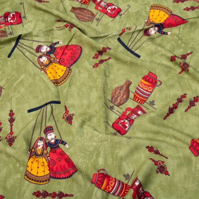 〔1m切り売り〕インドの伝統と不思議が融合　おもしろデザイン布〔109cm〕 - カトプトリ　ラジャスタンの操り人形の写真1枚目です。木版で丁寧にプリント。インドらしい味わいのある布地です。サブカル,仏像,ブッダ,ラジャスタン,印相,切り売り,量り売り布,手芸,生地
