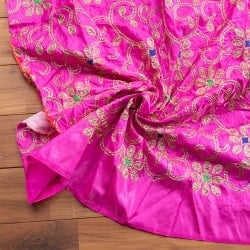 〔1m単位切り売り〕インドのスパンコールクロス〔幅約108cm〕の商品写真
