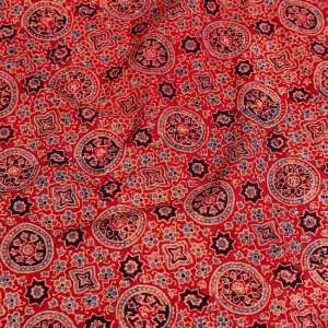 〔約3.8m 長尺布】伝統息づくインドから　昔ながらの木版染めアジュラックデザインの伝統模様布〔横幅：約110cm〕(MB-RSCLTH-914)