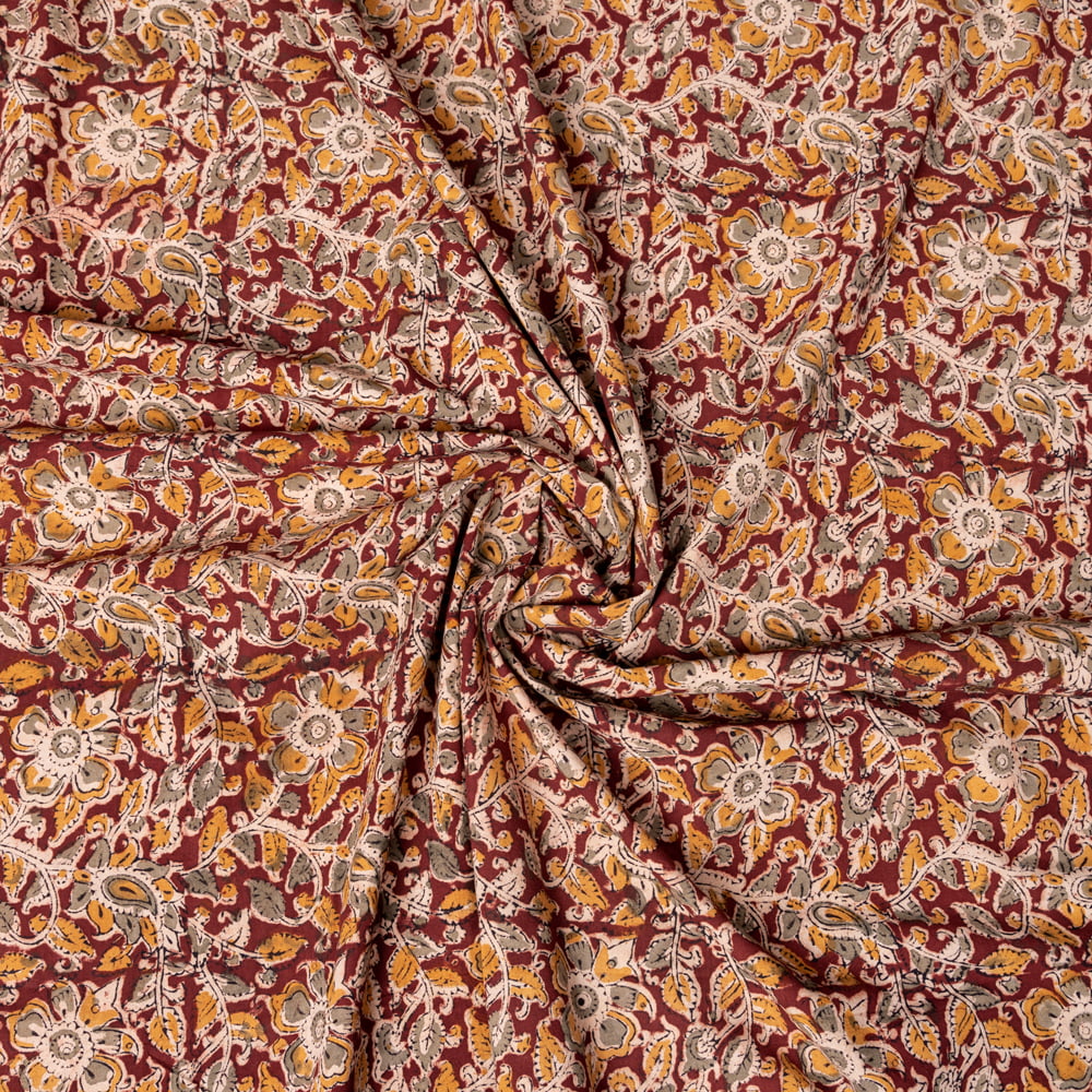 〔1m切り売り〕伝統息づく南インドから　昔ながらの木版染め更紗模様布 - 焦げ茶系〔横幅:約116.5cm〕1枚目の説明写真です