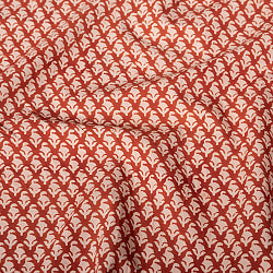 〔1m切り売り〕伝統息づく南インドから　昔ながらの木版染め更紗模様布 - 赤系〔横幅:約112.5cm〕の商品写真