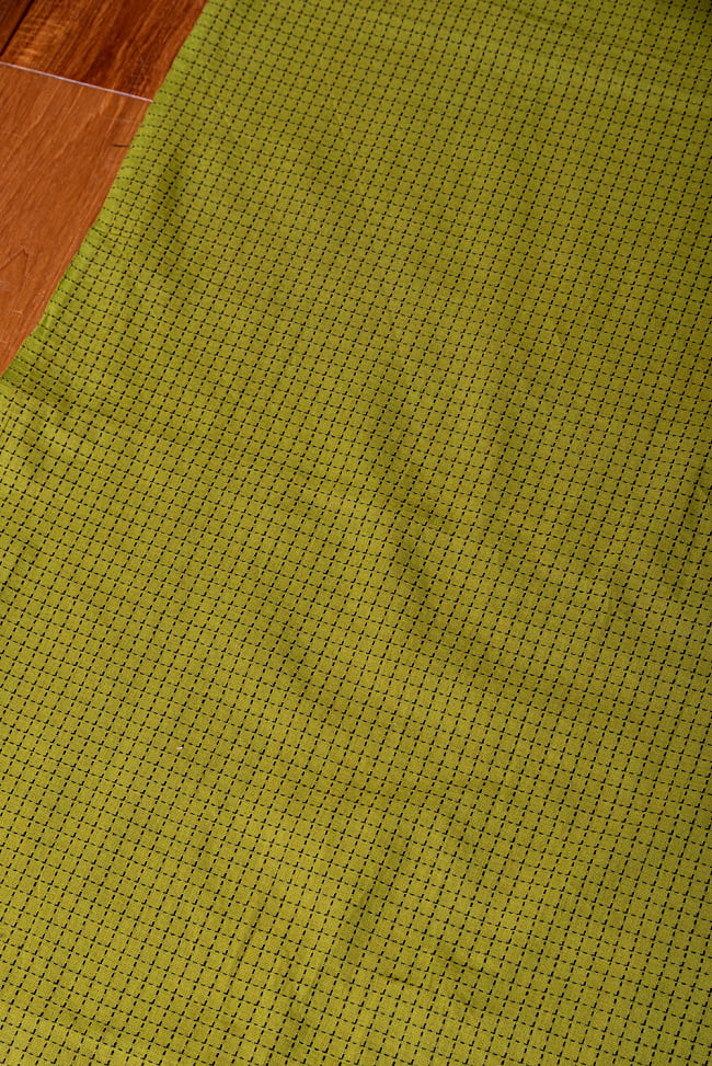 〔1m切り売り〕南インドのシンプルコットン　チェック模様布〔幅約113cm〕 - グリーン系 2 - とても素敵な雰囲気です