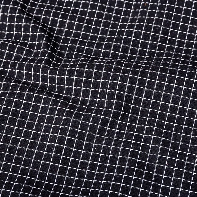 〔1m切り売り〕南インドのシンプルコットン　チェック模様布〔幅約121cm〕 - ブラック系 3 - 1mの長さごとにご購入いただけます。
