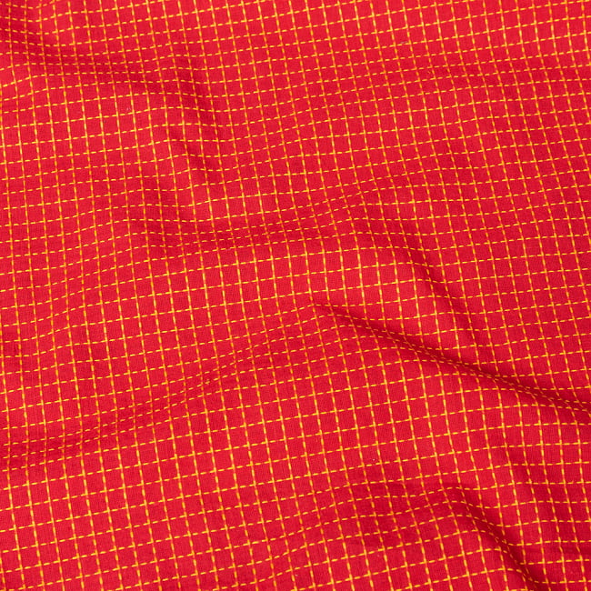 〔1m切り売り〕南インドのシンプルコットン　チェック模様布〔幅約119cm〕 - 赤系 3 - 1mの長さごとにご購入いただけます。