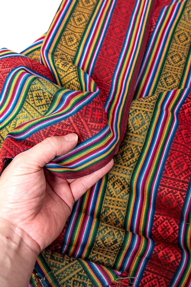 〔50cm切り売り〕ネパール伝統のコットン織り生地 薄手〔幅150cm〕 3 - 端の部分の処理はこんな感じです。