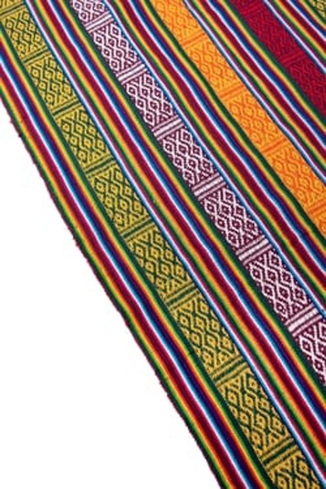 〔テーブルクロスサイズ〕ネパール織り生地[長さ：150cm][幅:106cm] 6 - 布の端はこのようになっています。