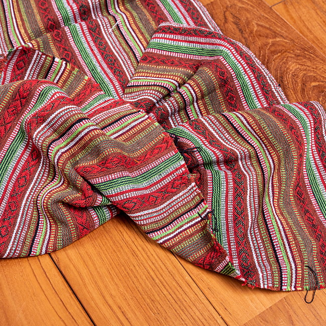 〔50cm切り売り〕ネパール伝統のコットン織り生地　厚手〔幅121cm〕121 5 - 縁の部分の拡大写真です