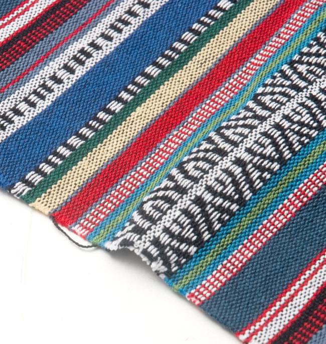 〔50cm切り売り〕ネパールコットン織り生地-厚手【黒×赤×青系】〔幅120cm〕 3 - 裾はこんな感じ。