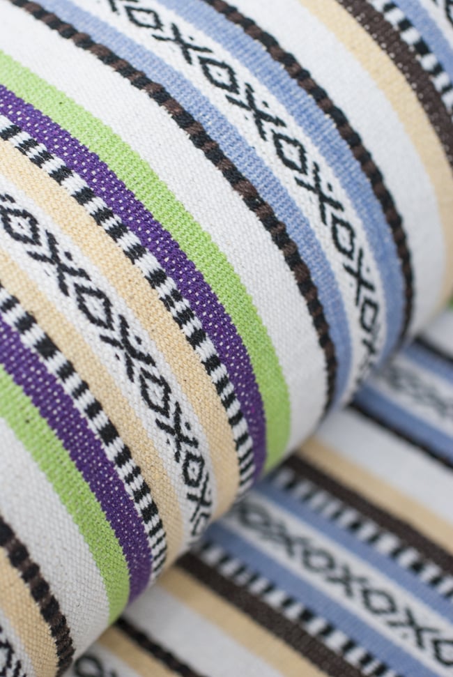 〔50cm切り売り〕ネパール織り生地-厚手〔幅120cm〕 3 - 生地を近くから見てみました。