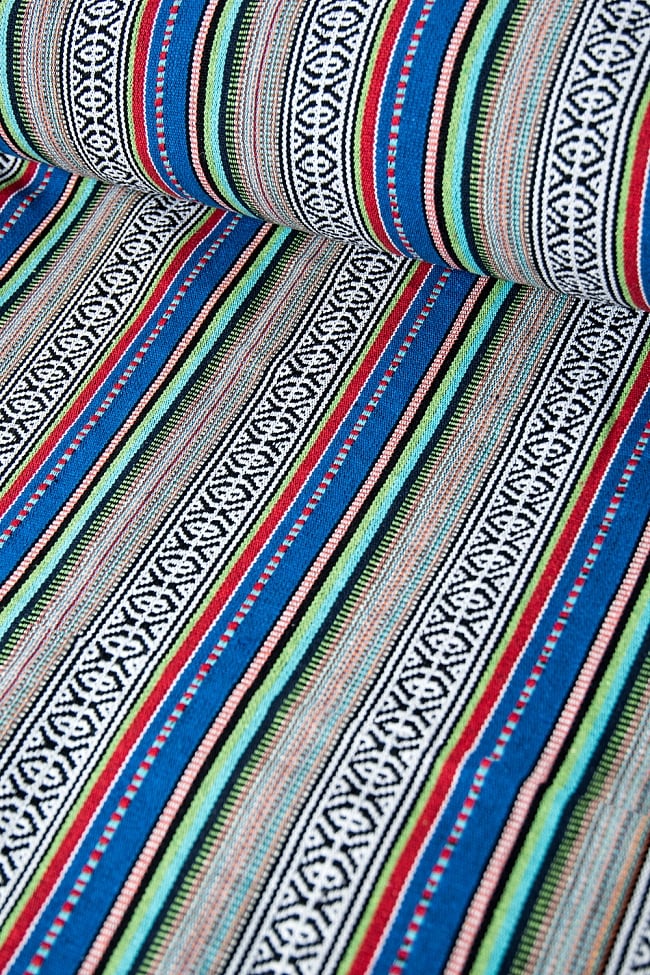 〔50cm切り売り〕ネパール伝統のコットン織り生地　厚手〔幅120cm〕の写真1枚目です。丁寧に織られたコットン生地です。ネパールから海を越えてお届けします！ネパールゲリ,アジアン 生地,切り売り,量り売り 布,アジア布,計り売り,ファブリック,布,テーブルクロス,ソファカバー,カーテン