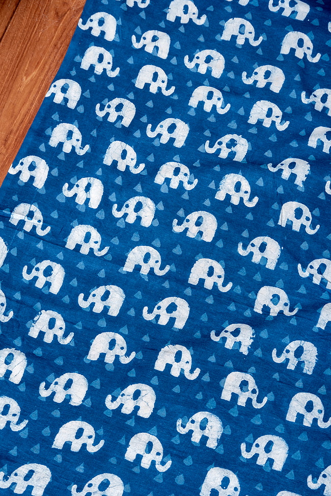 【3個セット】〔1m単位切り売り〕インドの伝統息づく 昔ながらの木版インディゴ藍染布 象さん ネイビー系〔幅約112cm〕 4 - とても良い雰囲気