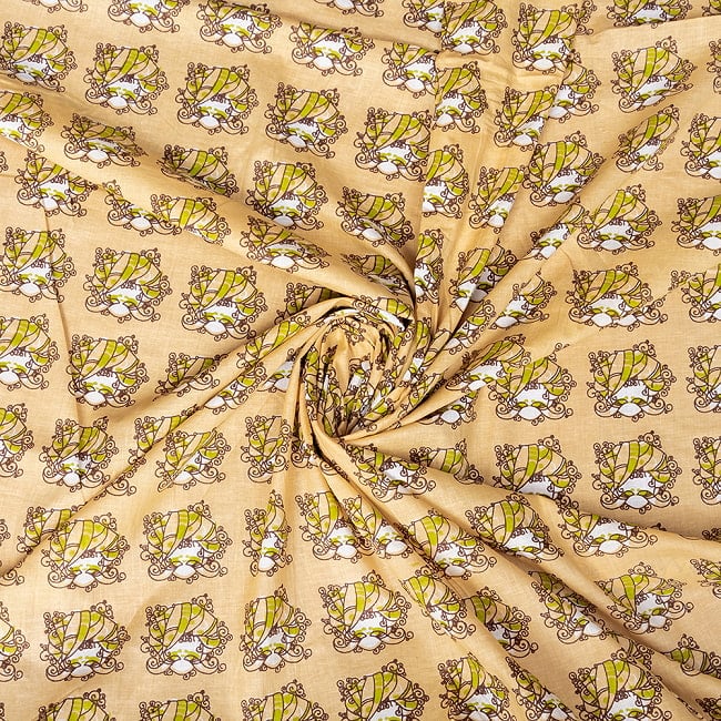 【3個セット】〔1m単位切り売り〕インドの伝統と不思議が融合　おもしろデザイン布　ターバンおじさま柄〔幅約109cm〕 5 - 拡大写真です