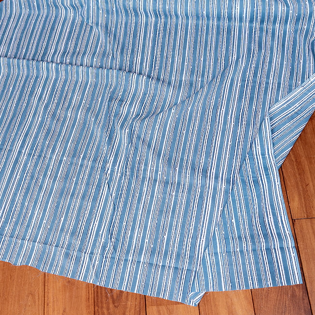 【3個セット】〔1m単位切り売り〕テキスタイルの伝統息づくインドから　ストライプ布　水色系〔幅約109cm〕 7 - 全体写真です