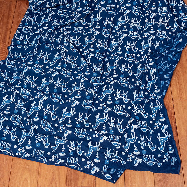 【5個セット】〔1m単位切り売り〕インドの伝統息づく　昔ながらの木版インディゴ藍染布　馬と駱駝　ネイビー系〔幅約114cm〕 7 - 全体写真です
