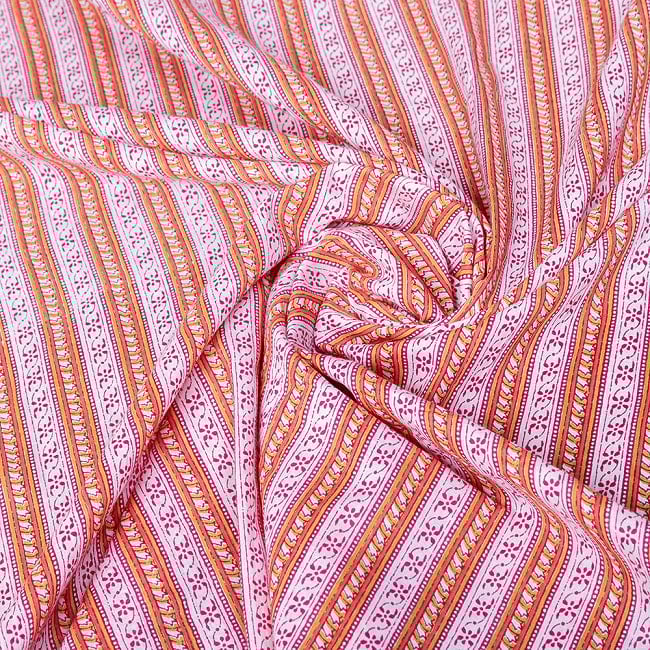 【5個セット】〔1m単位切り売り〕南インドのストライプ布　ピンク系〔幅約108cm〕 6 - インドならではの風合い