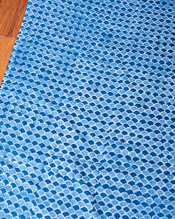 【3個セット】〔90cm切り売り〕インディゴブルーの伝統泥染め布 - 波柄〔幅約109cm〕 - サブ4