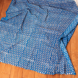 【3個セット】〔90cm切り売り〕インディゴブルーの伝統泥染め布 - ボタニカル柄〔幅約109cm〕 - サブ2