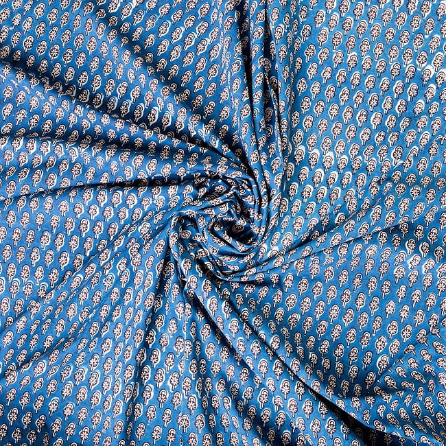 【3個セット】〔90cm切り売り〕インディゴブルーの伝統泥染め布 - ボタニカル柄〔幅約109cm〕 5 - 手芸などさまざまな用途へご使用いただけます