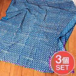 【3個セット】〔90cm切り売り〕インディゴブルーの伝統泥染め布 - ボタニカル柄〔幅約109cm〕の商品写真