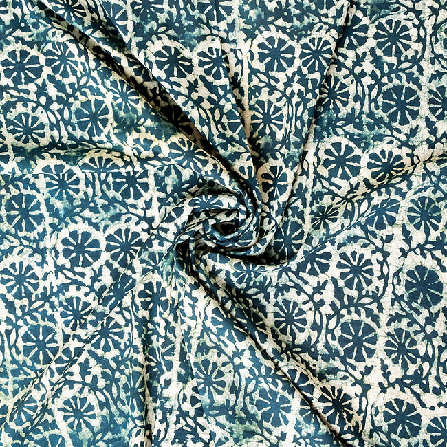 【5個セット】〔90cm切り売り〕インディゴとナスパルの伝統泥染め布 深緑 - 更紗柄〔幅約110cm〕 6 - 良い風合いです