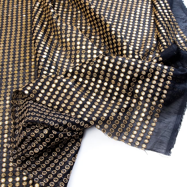 【3個セット】〔1m単位切り売り〕インドのスパンコールクロス布〔111cm〕 - ブラック 6 - フチの写真です