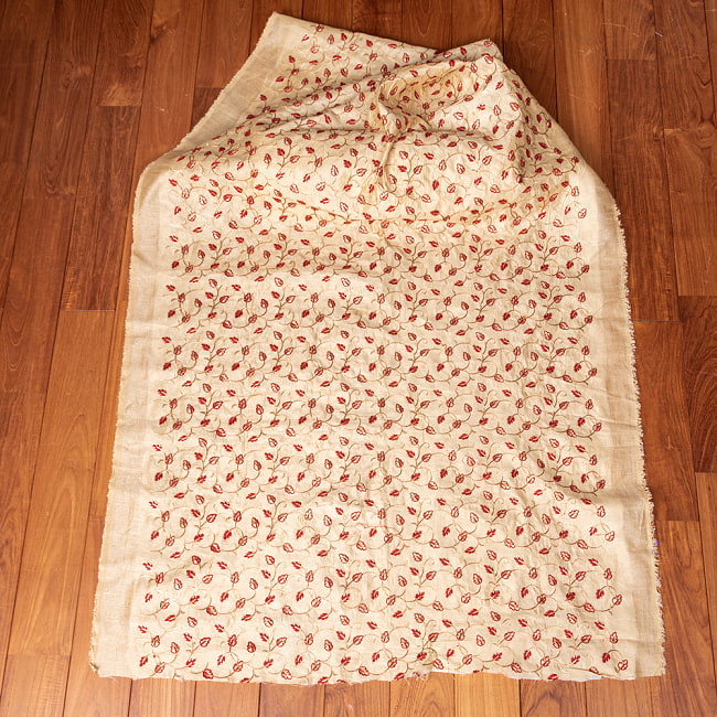 【3個セット】〔1m単位切り売り〕インドの伝統ザルドジ刺繍スタイルの更紗模様布〔107cm〕 3 - 布を広げてみたところです